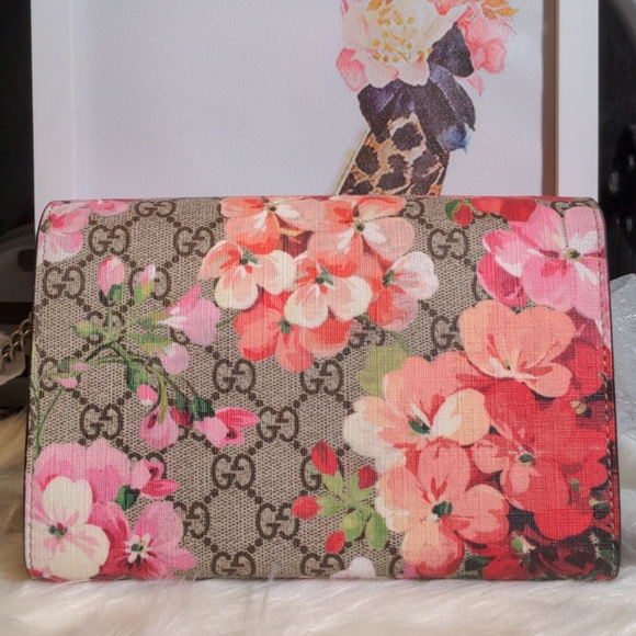Gucci Dionysus blooms - Picture 1 of 4